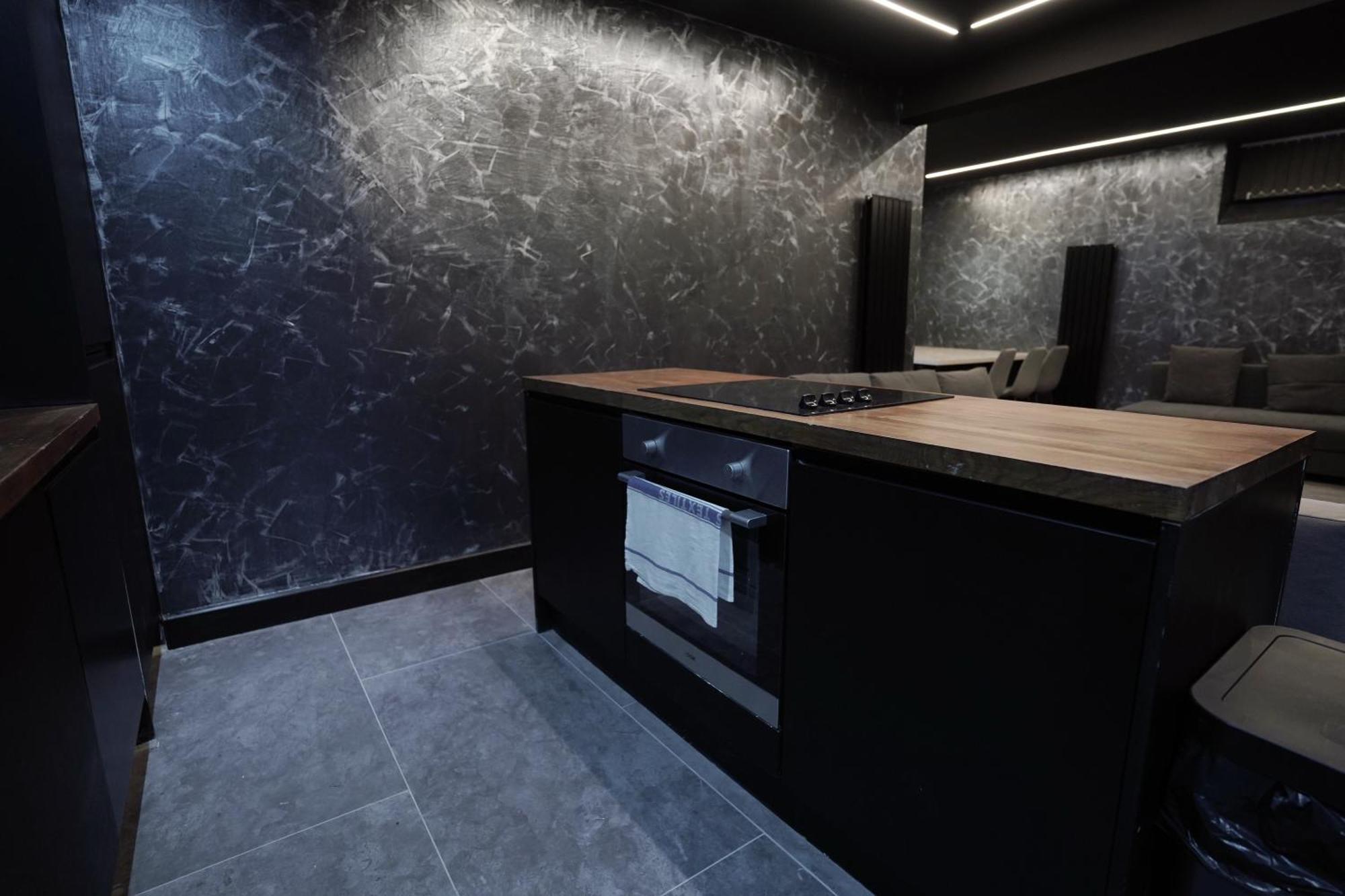 Nero Suite Sleeps Fourteen Manchester Exterior foto